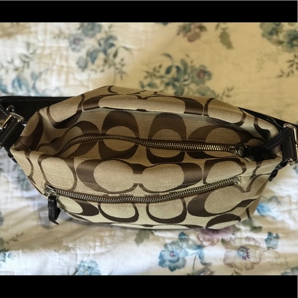 Coach Brown Signature Canvas Hobo Shoulder Purse - Picture 6 of 9